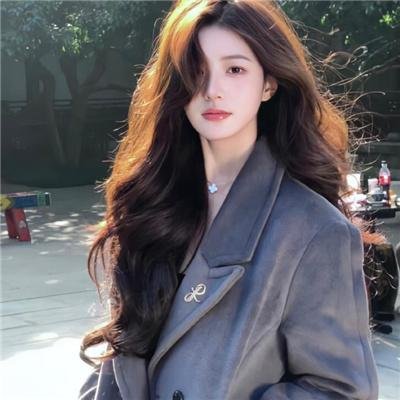一个女王的少女时代
